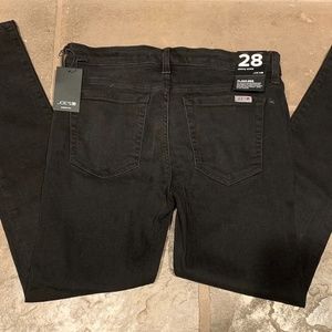 Joe's Jeans Mid Rise Skinny Ankle 28